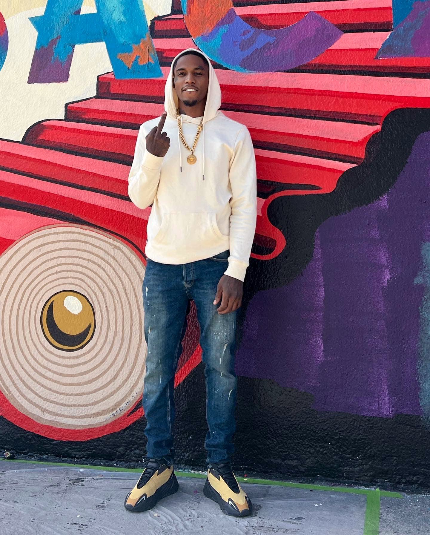 TW Pornstars - 3 pic. Grayling Purnell. Twitter. Finest 39 year old I