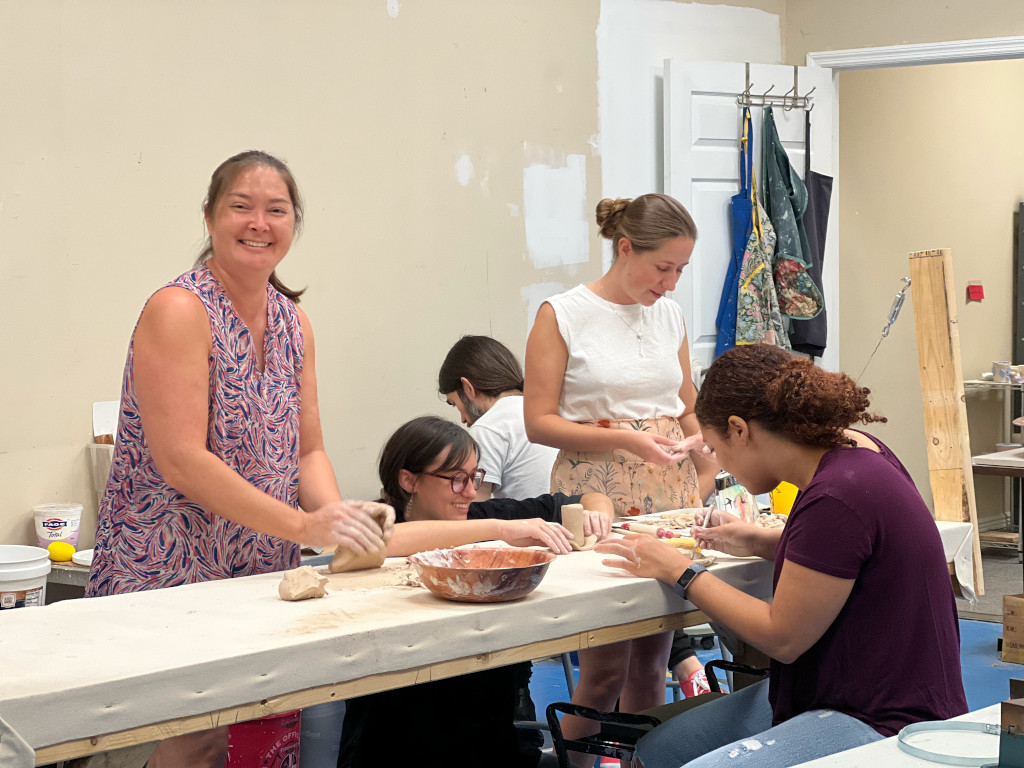 Another Busy Night in the Pottery Studio
melbournemakerspace.org/another-busy-n…
