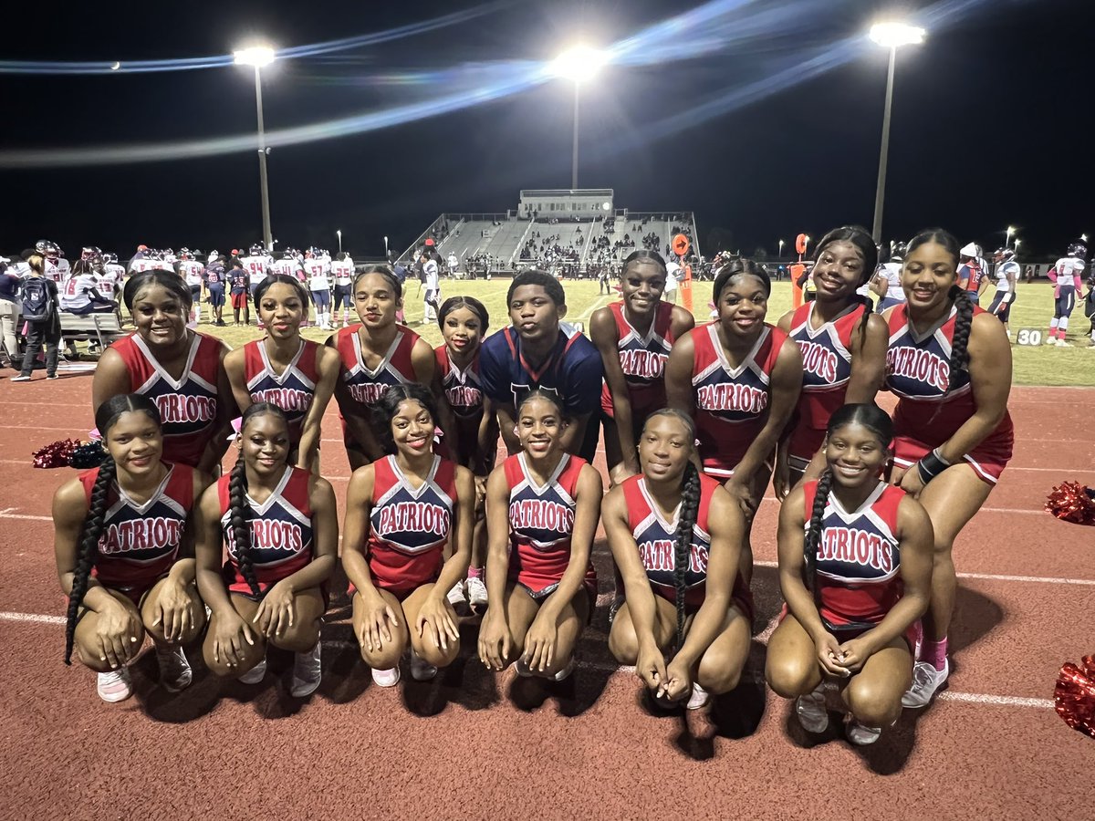 The Mayor’s Cup was a huge success! Thank you to Everglades High & Mr. Curran for being AMAZING hosts. The trophy will remain with @MiramarFootball this year! #PatriotsNeverRest! #BuildingLeaders! #OneMiramar! #WeBleedRedWhiteAndBlue!