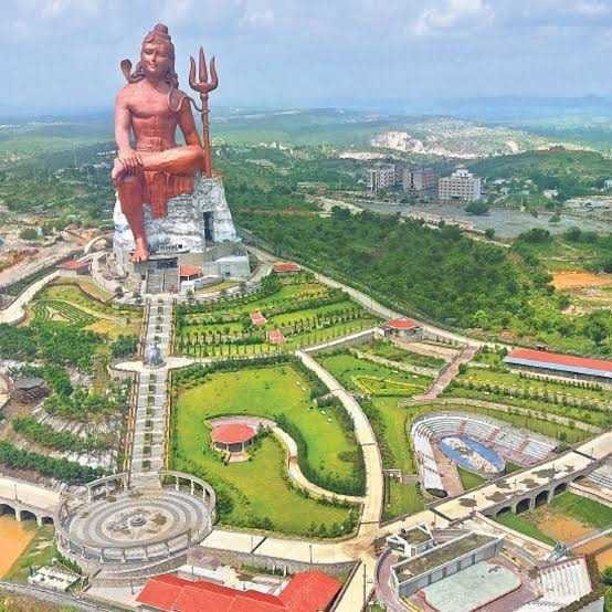IndianBackchod's tweet photo. The #Rajasthan CM and speaker will officially inaugurate the 369-foot-tall "#ViswasSwaroopam," the highest statue of #LordShiva in the world, today in the town of #Nathdwara in Rajasthan's #Rajsamand district.
#India https://t.co/ovu3ckkKE9