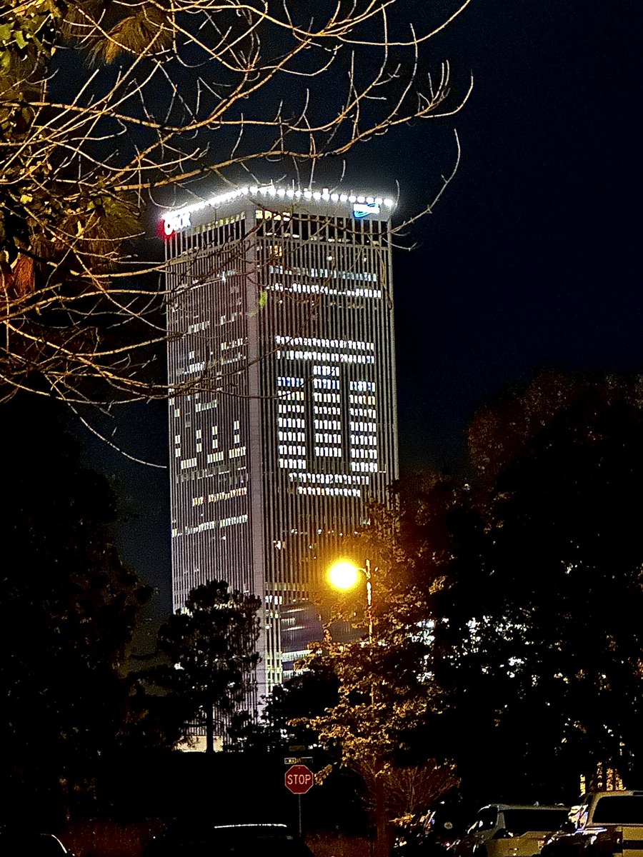 TulsaHurricane's tweet photo. Homecoming in Tulsa 🌀💙 https://t.co/yGC5v5EZ5X
