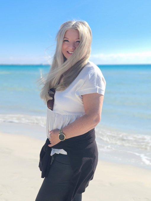Ich w&uuml;nsche ein sch&ouml;nes Wochenende💋🌞  Neuer geiler Content auf👉  https://t.co/kCO3YYTLRZ❗️  Aktuell gibt