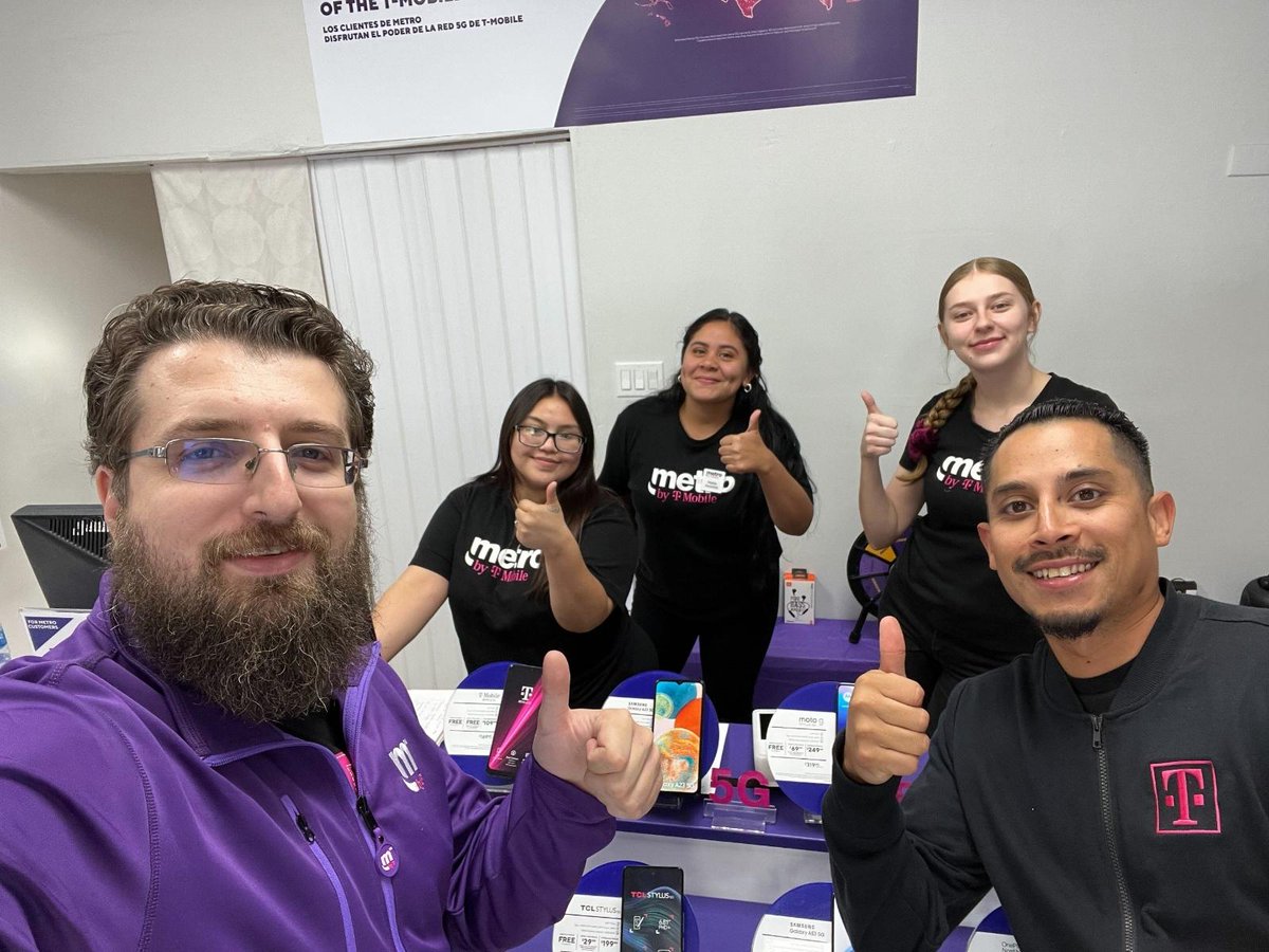 Gerardo Martinez (@tha_real_gjm) on Twitter photo No better way than spending a Friday in the field w/ <a href="/MagentaMullaney/">Brett Mullaney</a> supporting <a href="/MetroByTMobile/">Metro by T-Mobile</a> doors & showing him our great Multi-Carrier partners #ConnectbyTMobile #OneTeamTogether <a href="/JonFreier/">Jon Freier</a> <a href="/thayesnet/">Terry Hayes</a> <a href="/JohnTarleton3/">John Tarleton</a> <a href="/ErikSodik/">Erik Sodik</a> <a href="/MikeyCajayon/">Michael Cajayon</a> <a href="/JoshFowler2012/">Josh Fowler</a> <a href="/BreRamirez20/">Brenda Ramirez</a> No better way than spending a Friday in the field w/ <a href="/MagentaMullaney/">Brett Mullaney</a> supporting <a href="/MetroByTMobile/">Metro by T-Mobile</a> doors & showing him our great Multi-Carrier partners #ConnectbyTMobile #OneTeamTogether <a href="/JonFreier/">Jon Freier</a> <a href="/thayesnet/">Terry Hayes</a> <a href="/JohnTarleton3/">John Tarleton</a> <a href="/ErikSodik/">Erik Sodik</a> <a href="/MikeyCajayon/">Michael Cajayon</a> <a href="/JoshFowler2012/">Josh Fowler</a> <a href="/BreRamirez20/">Brenda Ramirez</a>