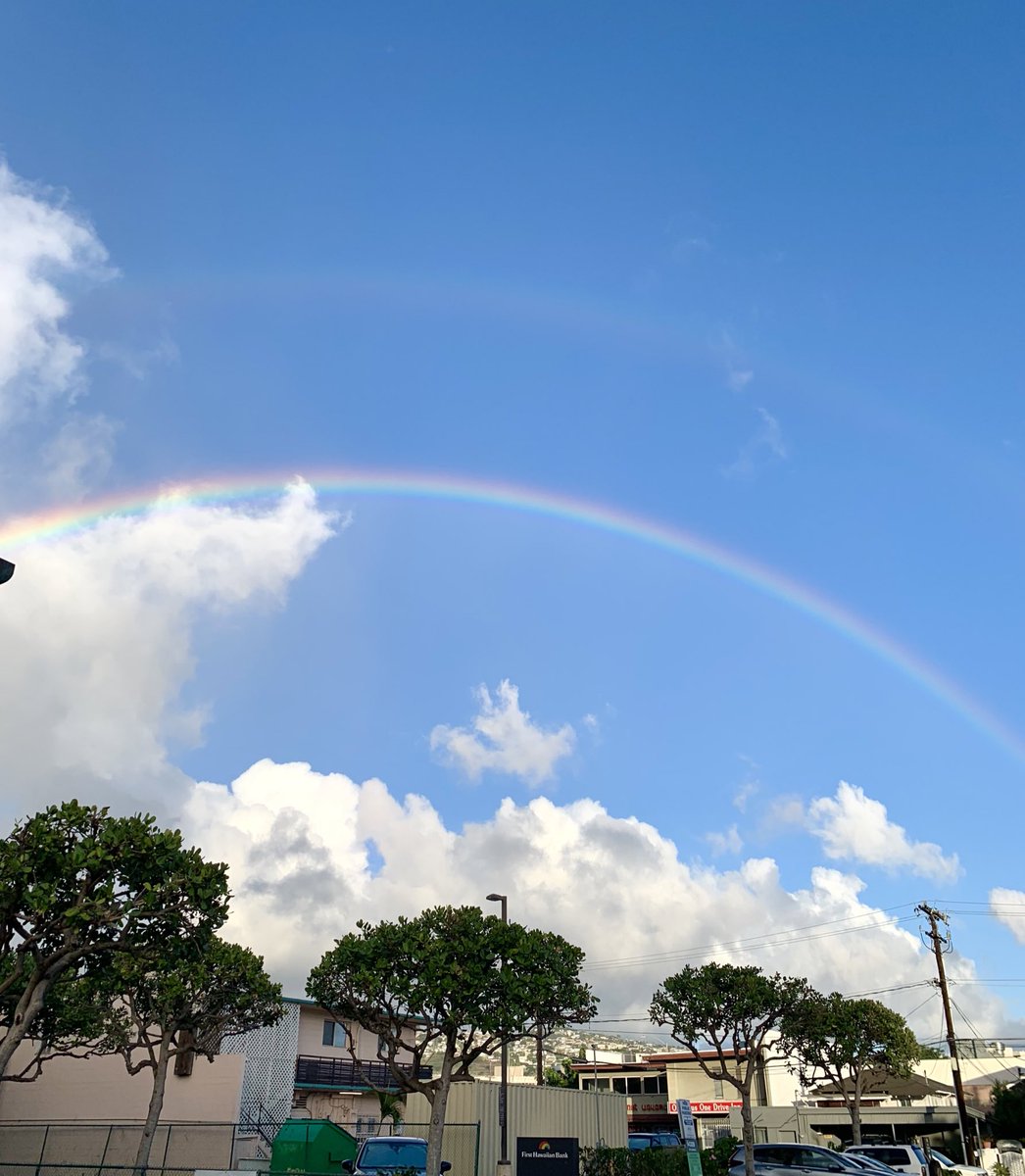 Happy Aloha Friday🌈🤗🌈

#アロハフライデー #レインボー #虹 #ハワイ #ホノルル #アロハライフ #ハワイ大好き #ハワイライフ #ハワイ生活 #ハワイ暮らし
#happyalohafriday #rainbow #norainnorainbow #hawaiilife #oahulife #alohalife #luckywelivehawaii #honolulu #hilife #hawaiilove