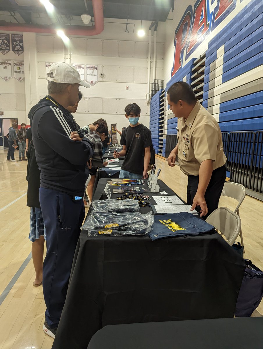 OfficeTechEDU's tweet photo. Thanks to the @USArmy  and @USNavy  for showing up https://t.co/MJN3Z1a5AC