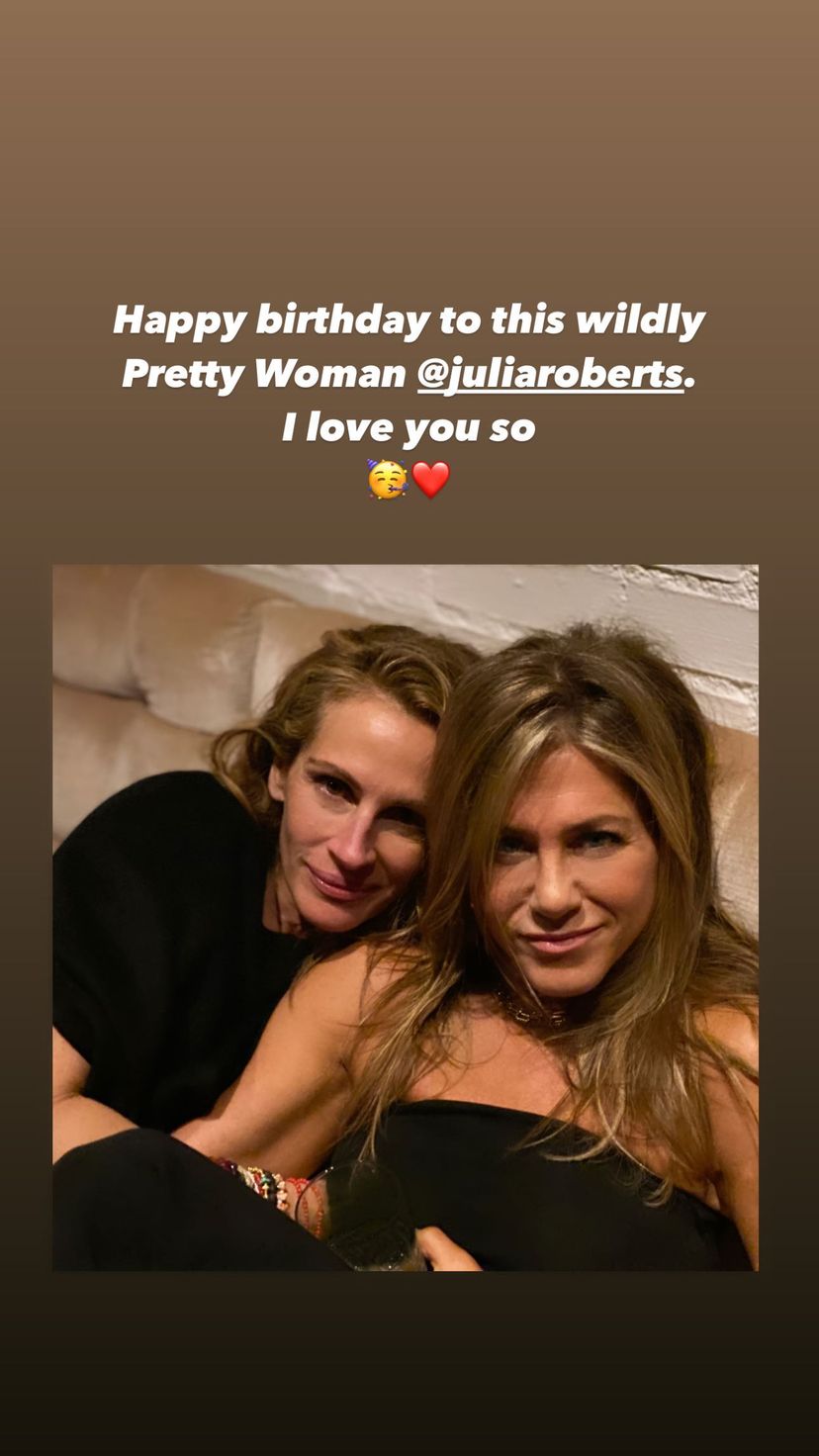 Jennifer Aniston happy birthday to Julia Roberts Love my moms so much  