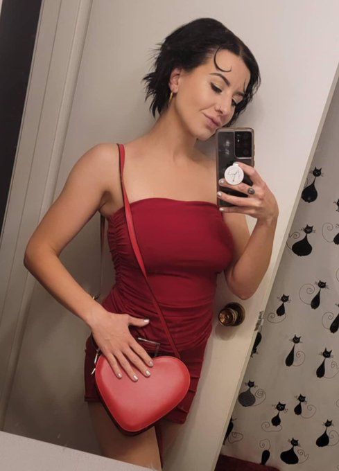 Last minute costume 💋 https://t.co/Zh0fxpUzHr