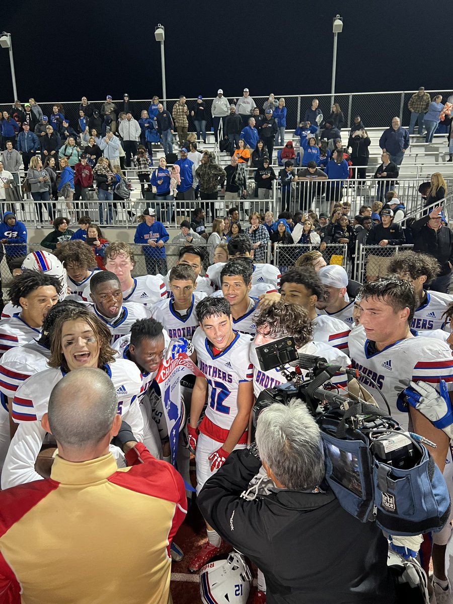 Coach_MHansen's tweet photo. What. A. Game. Falcons win 37-35 and become league champions. #CALChamps #GoFalcons https://t.co/6nr98auAoQ