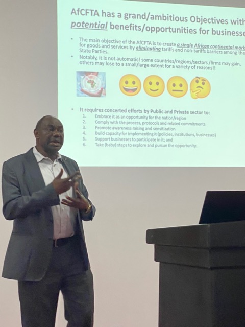 undptz's tweet photo. Through these trainings &amp; feedback received from participants, which have already been held in Mwanza &amp; Dar es Salaam, @undptz will devp a Kiswahili training manual. Private sector organizations will use this manual to train their members across the country @AfCFTA @UNDPAfrica https://t.co/7lsf6ZXbBH