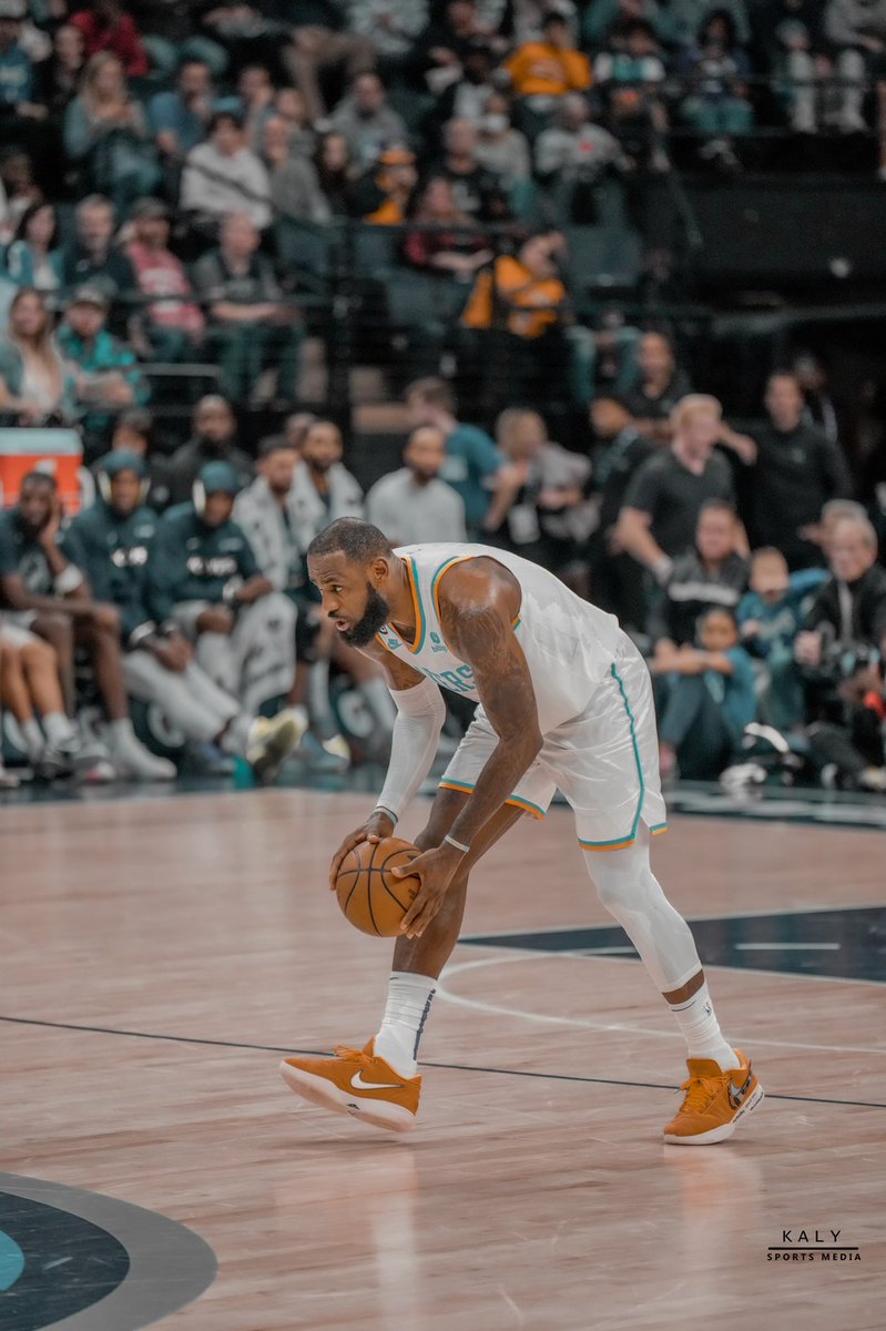 KALYSportsMN's tweet photo. WOLVES WIN 111-102
📸 https://t.co/6Clr25k0En