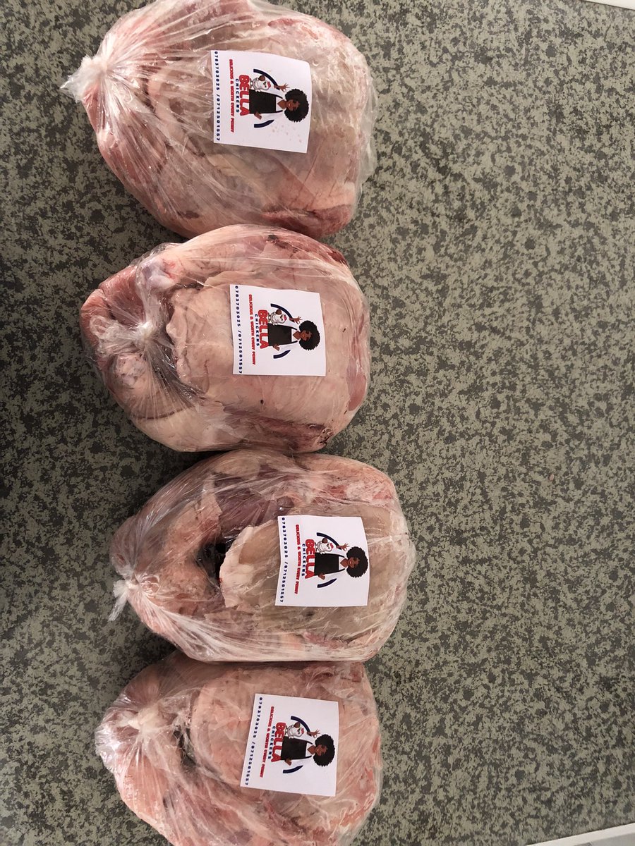KaelaMiky's tweet photo. Goodmorning guys .
Huku dzichipo &amp; dziri kutoda kudyiwa nemi 😊.Please help me push these 35 birds this weekend for only $6 per bird.I am based in Harare &amp; i do deliveries in town those interested please dm/wa on 0783703025 .You retweets will go a long way fam 🙏
Thank you https://t.co/vl6Y4pyUv4