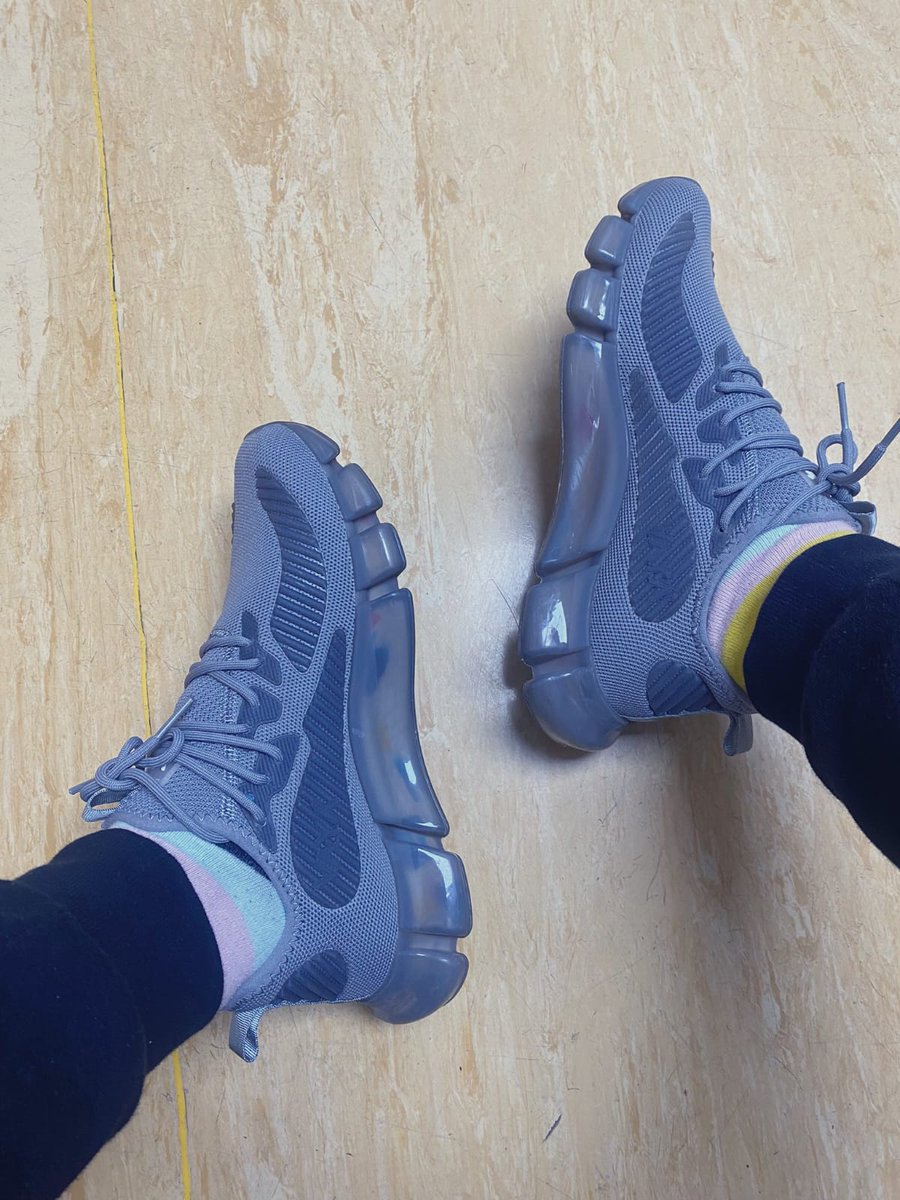 SthembiD's tweet photo. A pair of VAYA sneaks either for your swag or for gym would slap🔥🔥🔥
Get yourself a pair ... https://t.co/XFkp9cuVLS