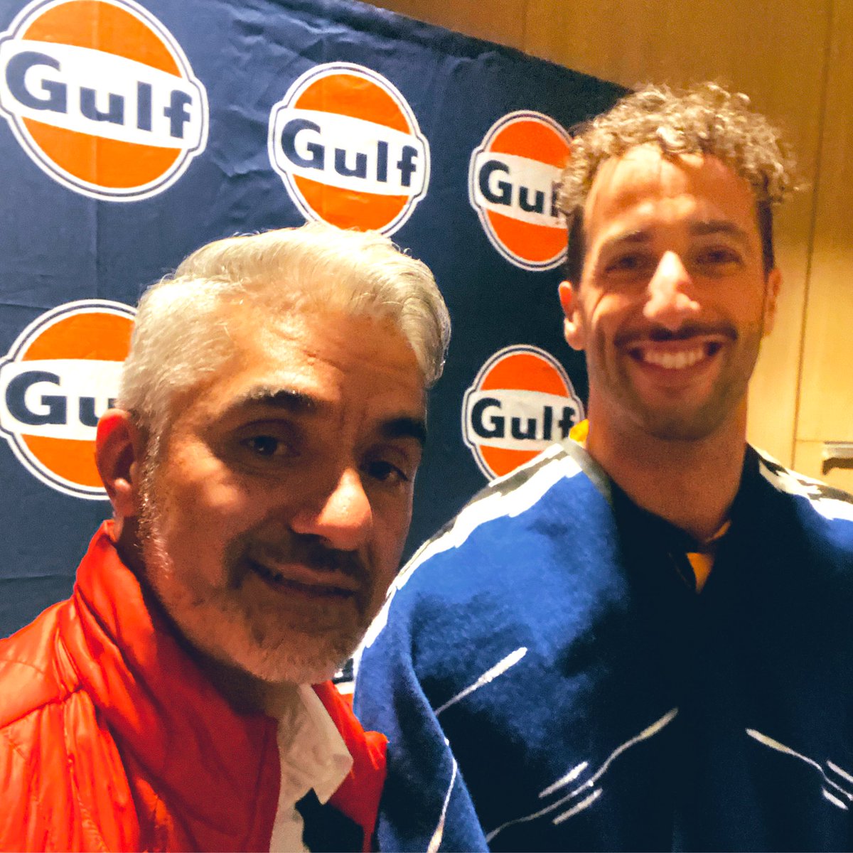 SANABRIAMAC's tweet photo. Hoy, por invitación de @Gulf_Mx fui anfitrión en el #meetandgreet con el admirable @danielricciardo del equipo @McLarenF1 con motivo de su visita y participación en el @mexicogp 2022! Un gusto volvernos a encontrar desde 2013 allá en Melbourne! Gracias!!! https://t.co/Te2669gSVP