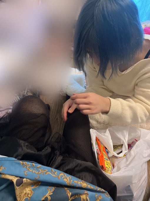 ひなのちゃんに無限に毛玉とられるプレイむりょうで受けてます  #春日ひなの https://t.co/rtkNSikjMu<a href="/tag/%E6%98%A5%E6%97%A5%E3%81%B2%E3%81%AA%E3%81%AE"class="tags">#春日ひなの</a>