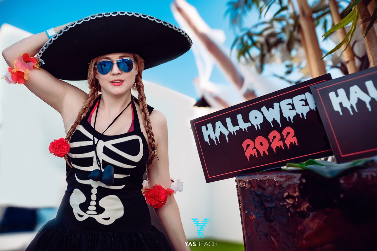 Head down to Yas Beach TODAY!! 🎃 
Dress up in your finest Halloween gear 👻 for a chance to win an amazing prize 🌟 

Music by DJ Jay

• Etihad &amp; Wizz Air 75 AED, including two selected beverages
• Teachers 50% Off admission 

Reservations: +971 56 2420435 
Age 21+ • Valid ID