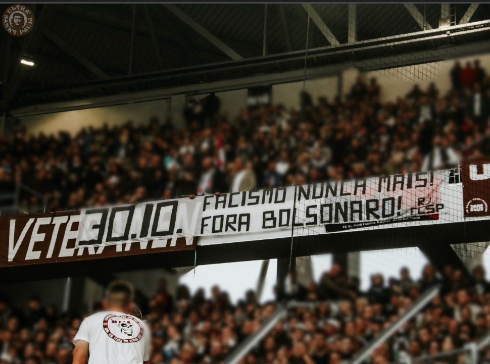 PHOTO | Ultra’ Sankt Pauli: “Fora bolsonaro!” #fightfascism