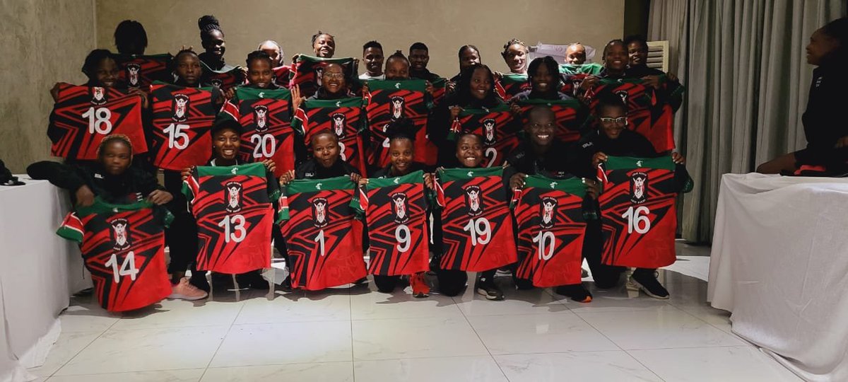All set, ready to go! Shirt presentation ahead of today's fixture against Zambia in the Rugby Africa Women's Cup Pool B tournament at the Wankulukuku Stadium in Kampala, Uganda. Kick off: 4.00pm EAT Live on the Rugby Africa YouTube Channel youtube.com/c/RugbyAfrique