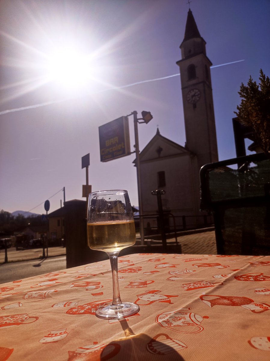 GaYeT_industrie's tweet photo. Pas du tout envie de rentrer...
#happytime #AperoTime #Veneto #Belluno #tisoi https://t.co/IwCrCDZgf8