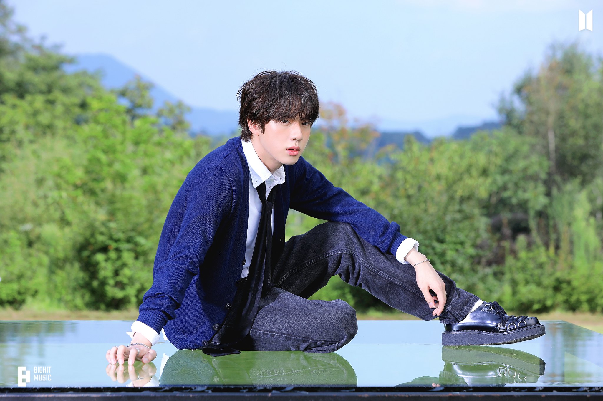 BTS JIN TheAstronaut ラキドロ Jin (BTS) The Astronaut (Random) — HANGUK MALL