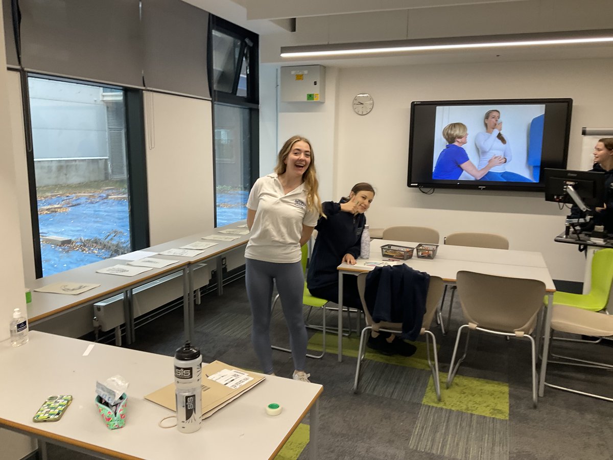 Robyn Stiger (@robynstiger) on Twitter photo Our wonderful <a href="/OBUPhysio/">OBU Physio Society</a> students putting on a fantastic effort to encourage young people into science at the @ScienceBazaar <a href="/oxford_brookes/">Oxford Brookes University</a> #BrookesBazaar22 #proudlecturer Our wonderful <a href="/OBUPhysio/">OBU Physio Society</a> students putting on a fantastic effort to encourage young people into science at the @ScienceBazaar <a href="/oxford_brookes/">Oxford Brookes University</a> #BrookesBazaar22 #proudlecturer