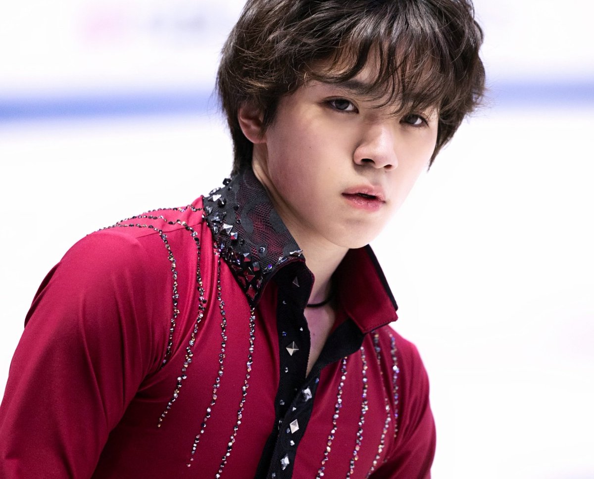 PicsShoma's tweet photo. A friendly reminder that Shoma is very pretty ❤️ #ShomaUno https://t.co/fIbRMKgW7f