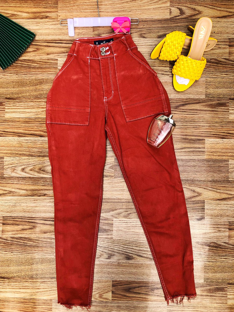 Zeezy00's tweet photo. Gorgeous Original Hollister Stock Jeans
W26, L27
UK Size (8)
Price N4,500
@HansonSparkz @_DammyB_ @HansonSparkzPA https://t.co/mZmCOBz5Y0