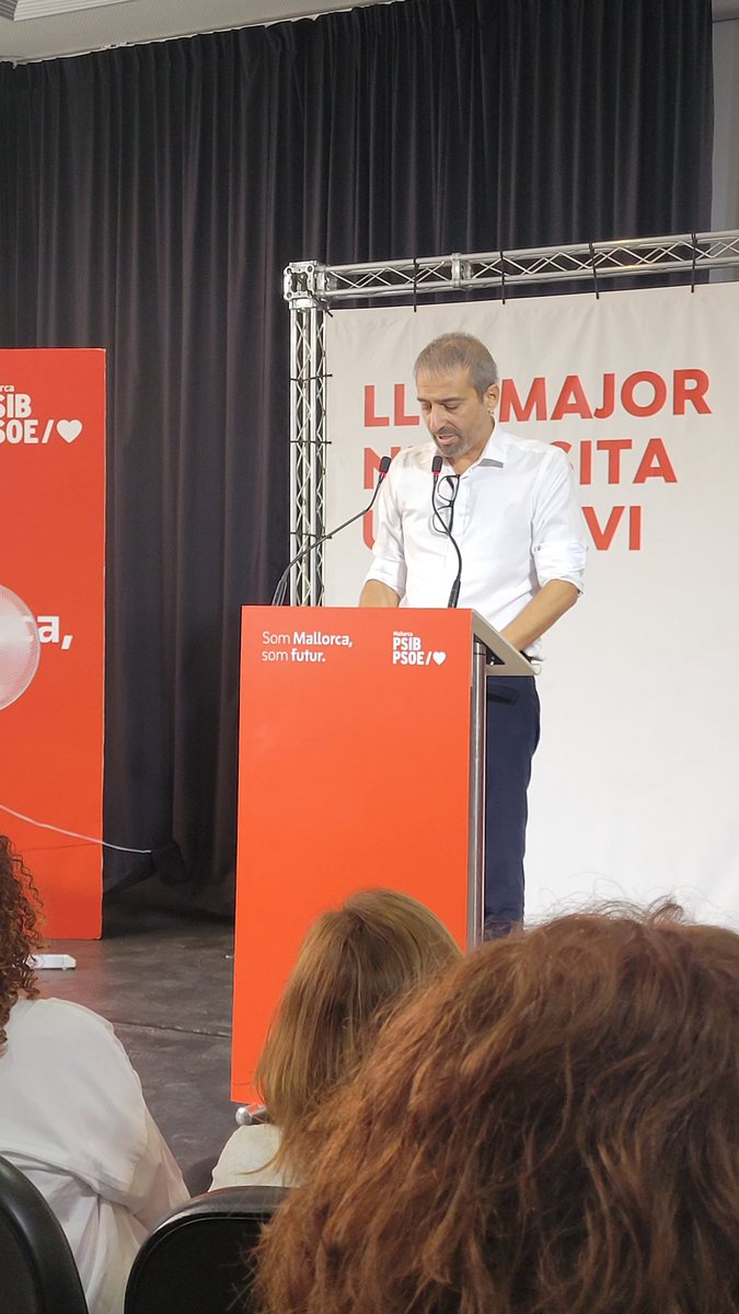 Acompañamos a nuestro amigo y compañero @JaumeJOliver en su presentación como candidato a la alcaldía de Llucmajor @PSOEPalma @psibpsoe #SomMallorcaSomFutur