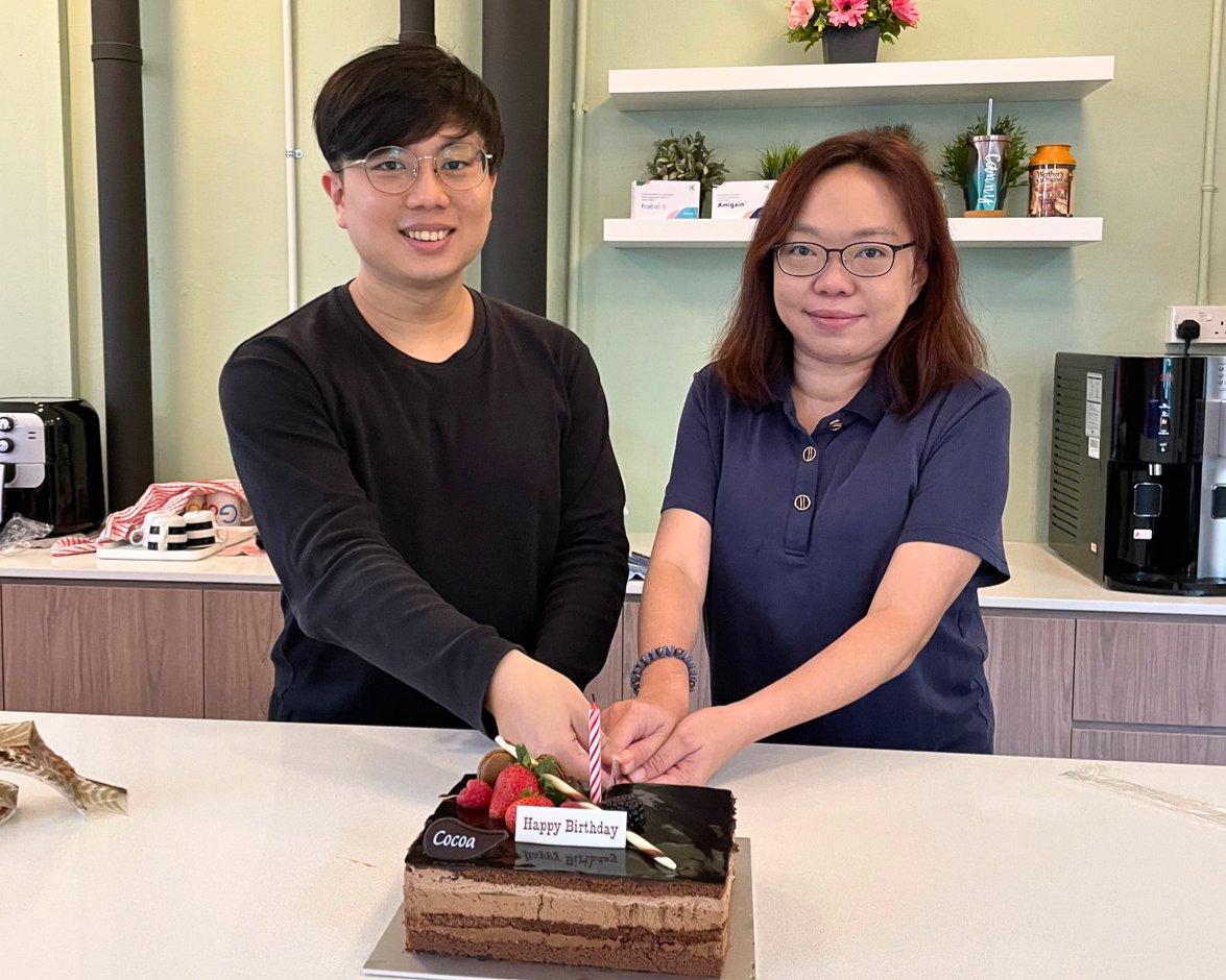 heroesofdigital's tweet photo. The final quarter of the year is here but amidst the hustle and bustle, one does not simply forget the cake!🎂

Happy Birthday to our dear colleagues born in the month of October 🍂 May your performance graphs be ever green 💚 📈 even after Halloween 🎃 https://t.co/wbkE4PUjFQ