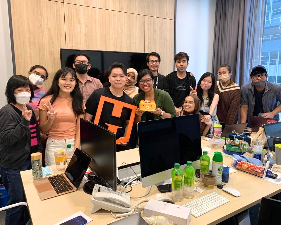 heroesofdigital's tweet photo. The final quarter of the year is here but amidst the hustle and bustle, one does not simply forget the cake!🎂

Happy Birthday to our dear colleagues born in the month of October 🍂 May your performance graphs be ever green 💚 📈 even after Halloween 🎃 https://t.co/wbkE4PUjFQ