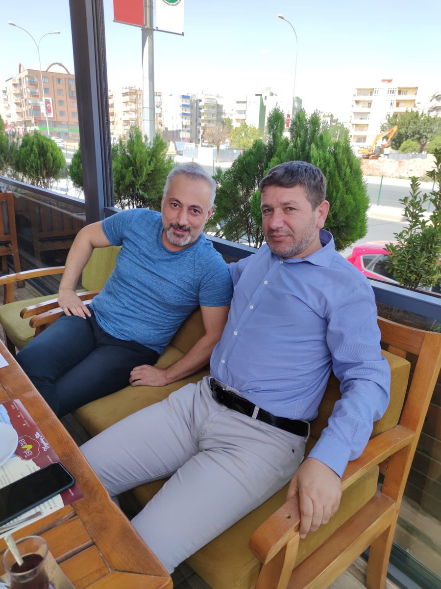 ismail_colkesen's tweet photo. Yolumuz doğru rengimiz sarı.Ticaret Odası seçimlerinde 27. Gurupta Meclis Üyesi adayı olan değerli dostum Hasan Yılmaztekin’e desteklerinizi bekliyoruz. Her şey Şanlıurfa için. @hasanylmaztekin https://t.co/6f1VkR9Vuz