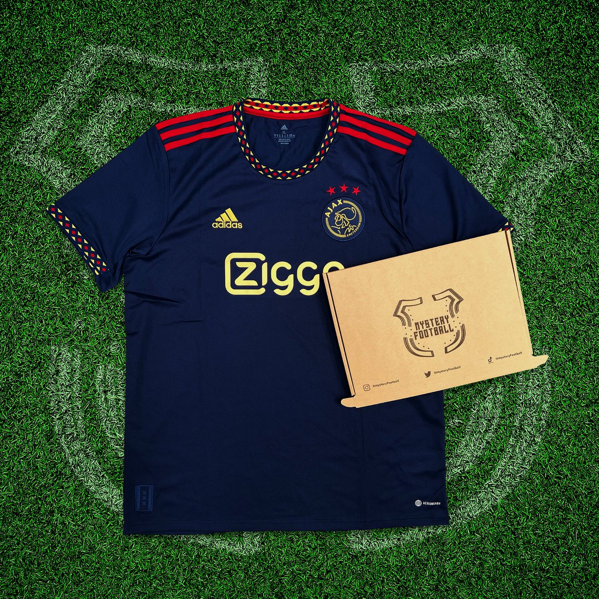 If Mo Salah scores today against Leeds, will give away a Mystery Football shirt to one lucky follower!🔴⚪️

To enter: 
1️⃣ RT this tweet
🤝 Follow us

Good luck! 🤞🏻