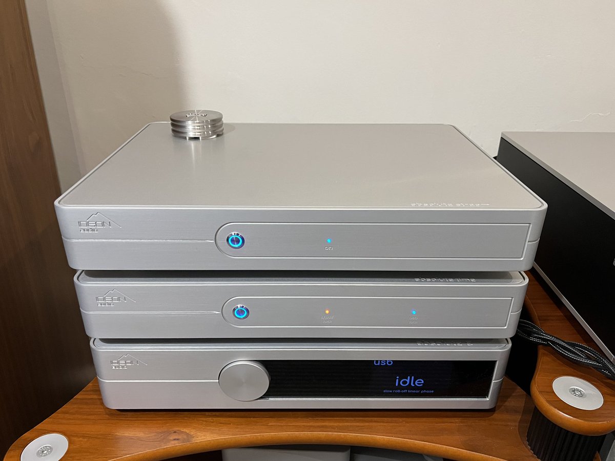 Absolute_Hi_End's tweet photo. A magical digital stack by IDEON audio
Absolute DAC, Absolute Stream and Absolute Time.
This combo offers a superlative performance that is a MUST hear!

Stillpoints LPI V2 
#ideonaudio #bestdigitalaudio #musicserver #highendaudio #ideonaudio #ideonaudioaustralia @IdeonAudio https://t.co/FDi9BvHKp7
