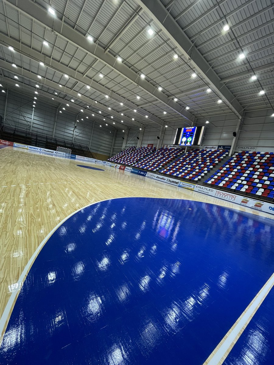 JavierSallustro's tweet photo. Se realizó la inauguración oficial de la Casa del Handball Argentino 😍💙
Este jueves 3 de noviembre comienza a rodar la pelota con los partidos televisados por @canaldeportv luego vendrán los SurCentro del 8 al 12
📸 @femebal @ROMANBRAVO10
#SportKidsRadio #ArgentinaTambiénJuega https://t.co/eH1ekSlM3n