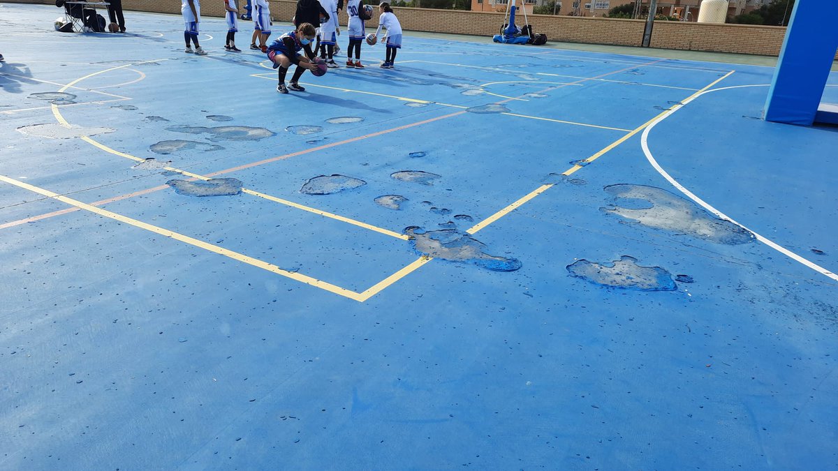 Arreglada
Pista deportiva #Samaranch

¿Hasta qué punto hemos llegado para celebrar el arreglo de una pista que lleva meses destrozada?

¿Cuántas quejas, rodillas rotas, partidos suspendidos hacen falta para que arreglen las instalaciones deportivas?

Por el bien común #Seguimos