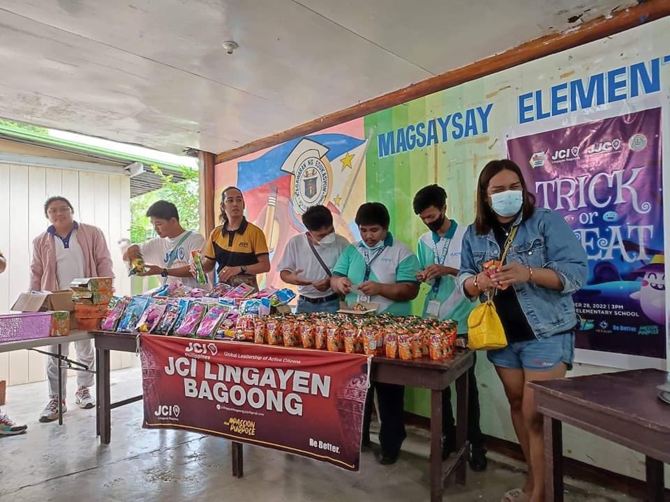 bagoongjaycees's tweet photo. This year's implementation included Trick-or-Treating,  Feeding Activity, Search for Best Halloween Costume, and Parlor Games. https://t.co/IgqDv7fFDz