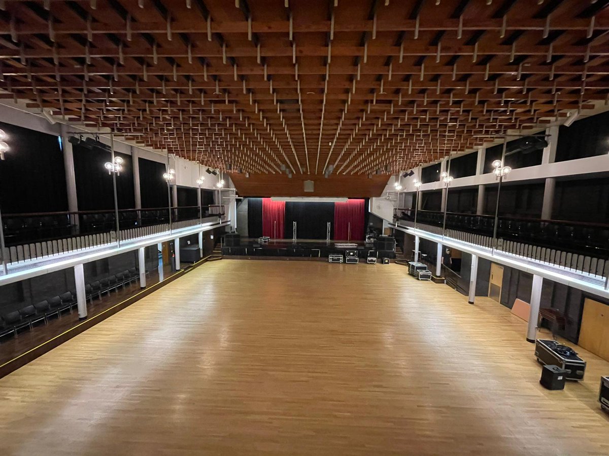 An early start for some of the team today. We are at <a href="/LancasterUni/">Lancaster University</a> to add tecnical support for the Chinese Students &amp; Scholars Association fabulous event <a href="/LancasterSU/">Lancaster Uni SU</a> #Lancaster #student #lights #sound #events