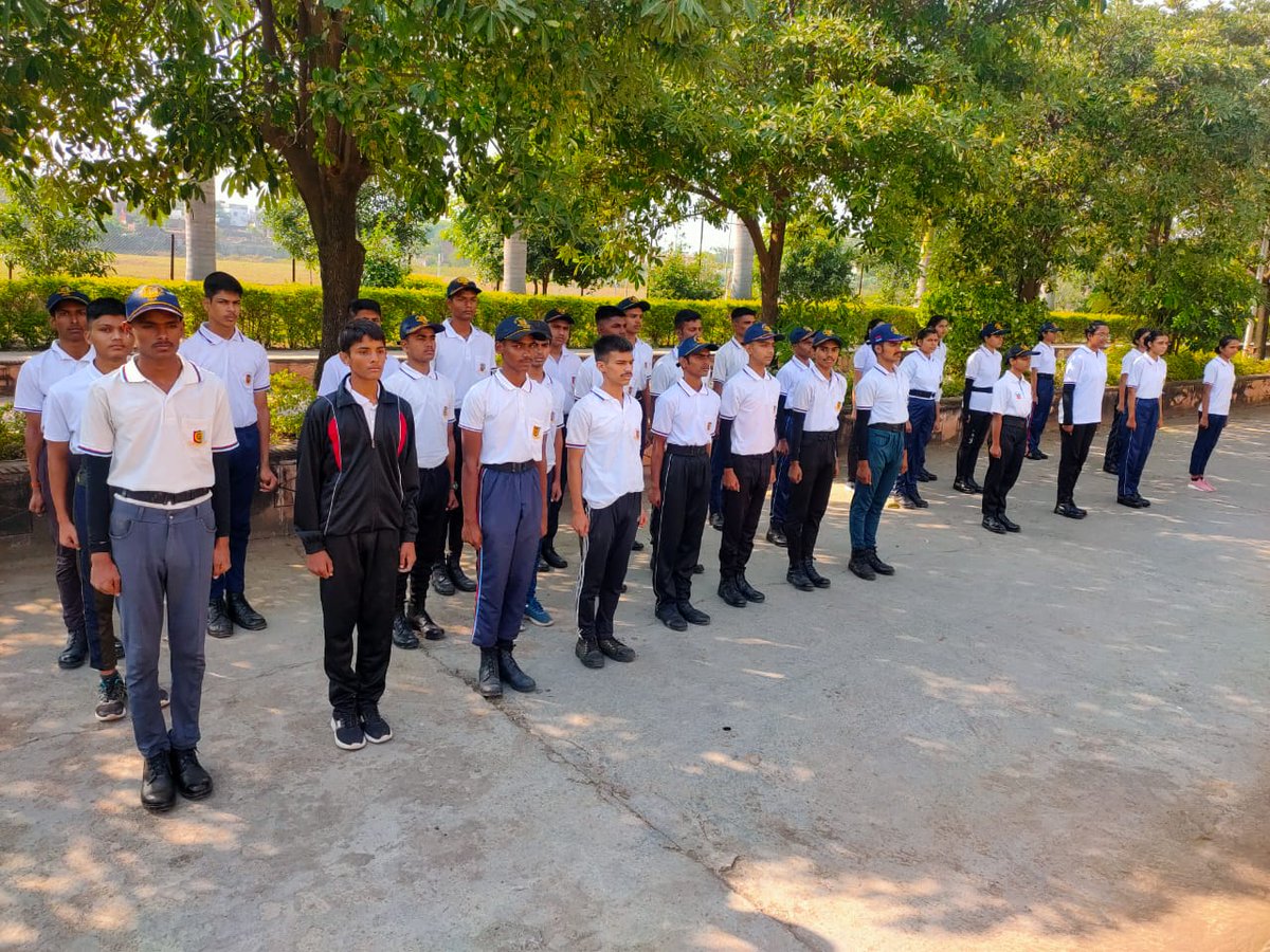 kewataastha19's tweet photo. #ncc
#fourmpctr
#shriramcollege
#srit
#PMModi https://t.co/zPmGFnzwMK