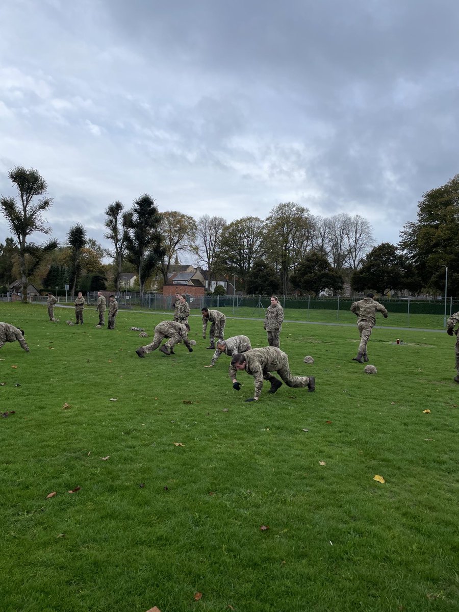 No better way to end the week than a healthy dose of Battle PT, ensuring we earn our weekend off! #ArmdMedics