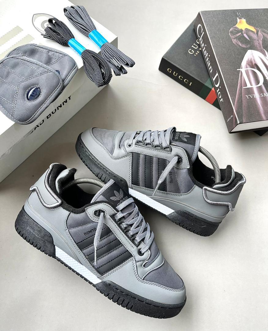 sanni_ot's tweet photo. Our sneakers keep you going and growing.

Send in your orders for swift delivery 📦🏍️🚚

Frame 1: size 40-45 #32,000
Frame 2-4: size 40-45 #30,000

Order via:
WhatsApp: https://t.co/MllrF4Y1Qs
Or
Send a dm https://t.co/OAoJhZ2qMh
