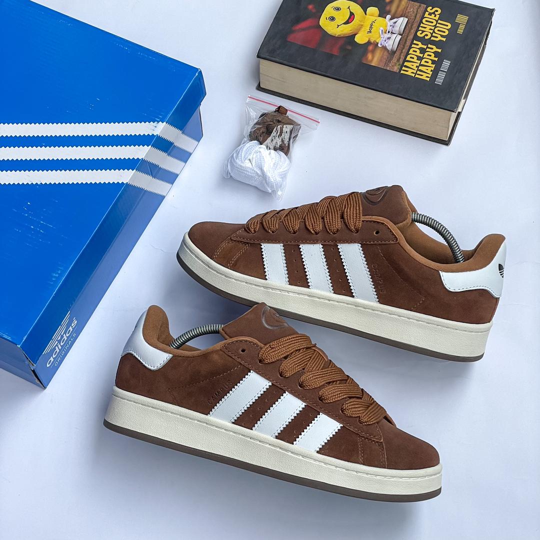 sanni_ot's tweet photo. Our sneakers keep you going and growing.

Send in your orders for swift delivery 📦🏍️🚚

Frame 1: size 40-45 #32,000
Frame 2-4: size 40-45 #30,000

Order via:
WhatsApp: https://t.co/MllrF4Y1Qs
Or
Send a dm https://t.co/OAoJhZ2qMh