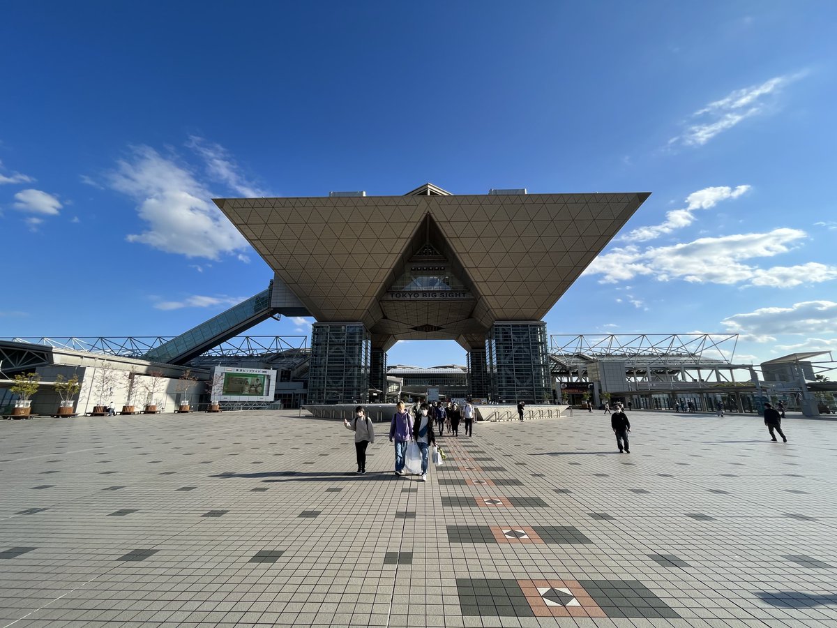 nishi_rep's tweet photo. 豆大福さんのお家に遊びに行ってアブロニア触らせていただきました！
そして一緒にJRSに！
ありがとうございました！

#ジャパンレプタイルズショー #BIGレプ https://t.co/ph9raZxWko