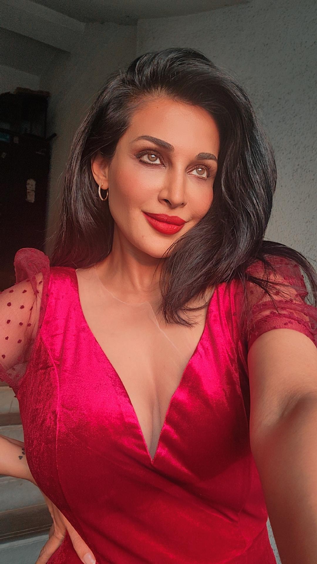 FLORA SAINI on Twitter 