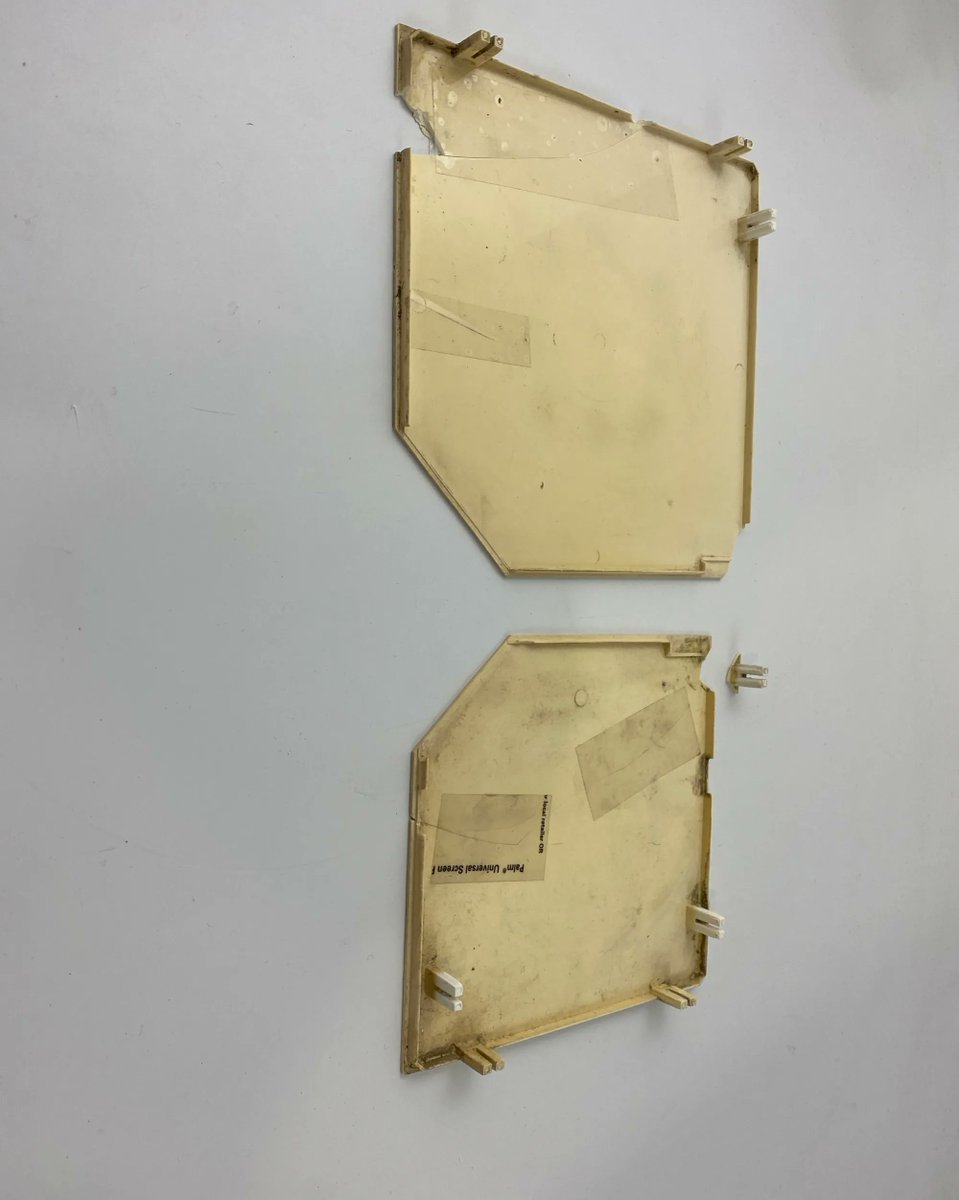V3DPrinting's tweet photo. Réalisation de caches de fermeture de boîtes à volets à partir des pièces d’origine cassées.
Impression en ASA (ABS résistant aux UV) https://t.co/W8aplRdwh2