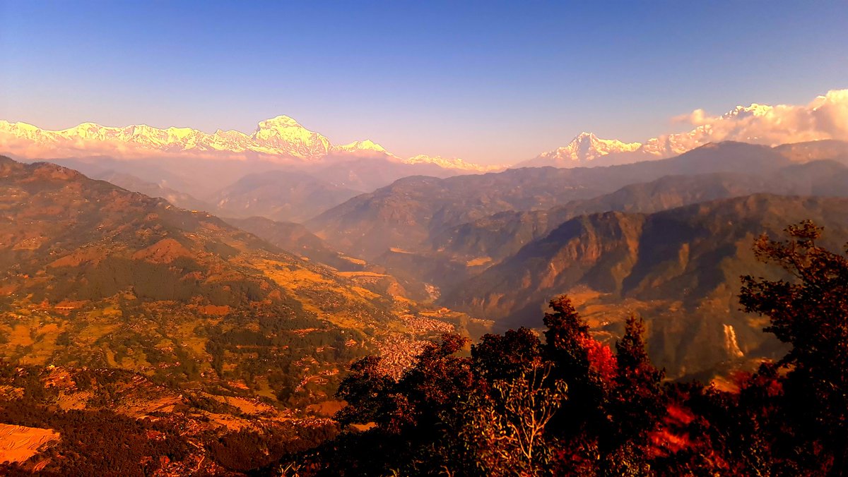 nileshbgl's tweet photo. panorama view of 13 mountain n Baglung bazar from bhakunde Baglung https://t.co/zFQIvLbEHO