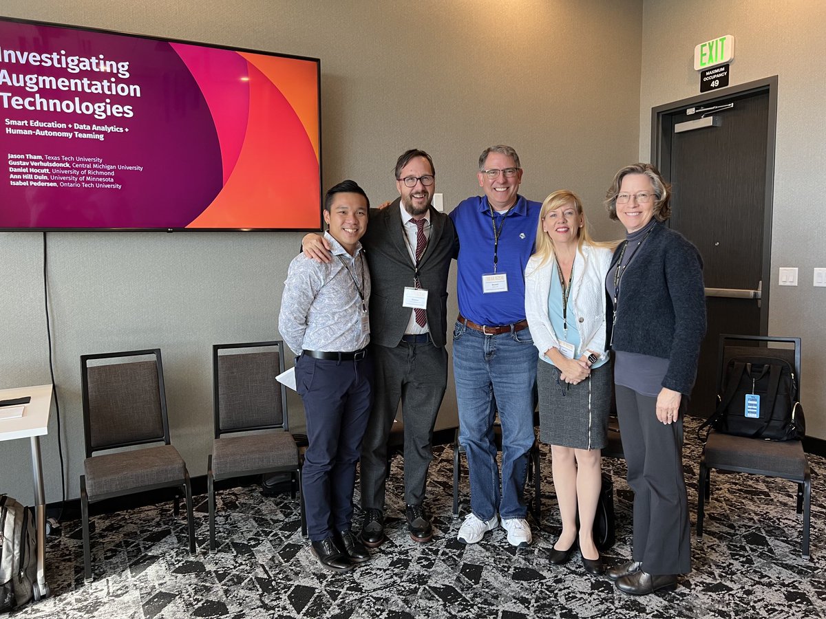 isabel_pedersen's tweet photo. Great to present with @DigLife3 members at #cptsc2022 - panel on data analytics, smart cities, human-autonomy teaming, AI &amp; augmentation tech with @AHDuin @JasonCKTham @nupoorwriting @dhocutt Gustav Verhulsdonck ⁦@OT_FSSH⁩ https://t.co/itFTxy0Jy8