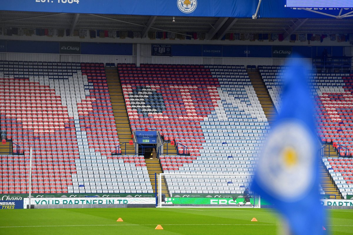 LCFC's tweet photo. A minute’s silence upon the sounding of The Last Post takes place at King Power Stadium to commemorate the sacrifices of servicemen and women in conflicts past and present. https://t.co/P1ajRTz8Wz