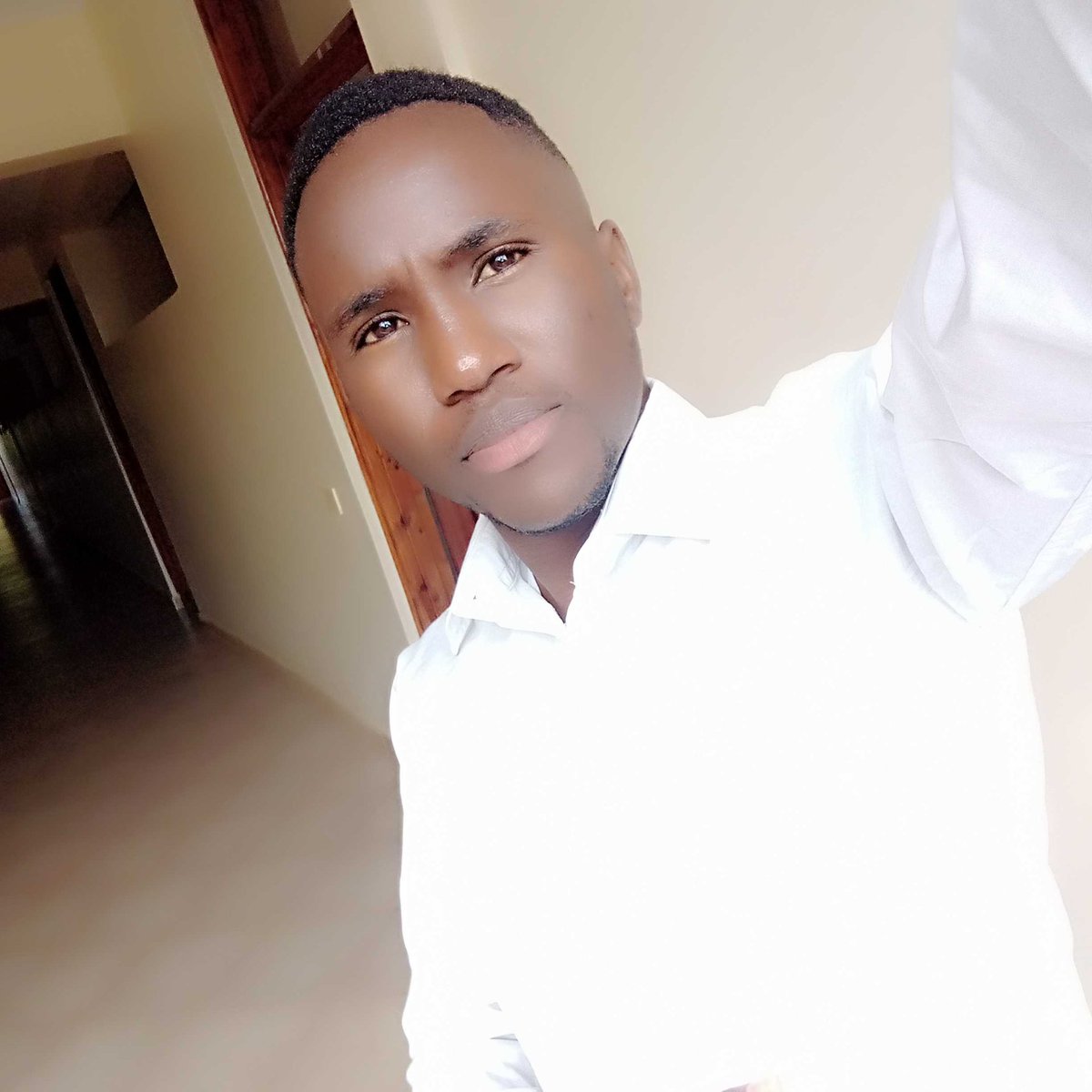 FezzieJunior's tweet photo. #NewProfilePic https://t.co/4y9h4xJPre