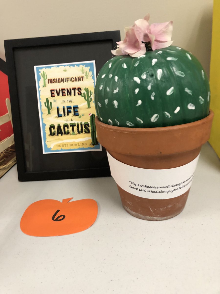 KincerLisa's tweet photo. Cutest pumpkin in the pumpkin patch! @DustiBowling #jasperGREAT #irelandGREAT @GJCSCats @HeatherLPfister https://t.co/fDeh74Hvzs