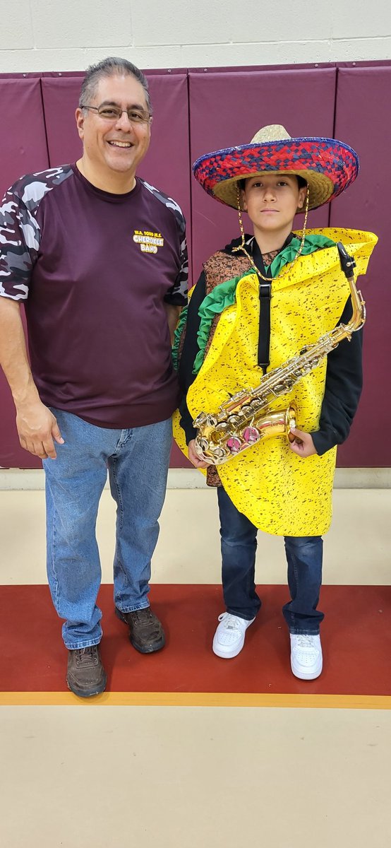 CherokeeWa's tweet photo. What day is it? Game Day! 

Just a few pics of our students show casing some of their Game Day Gear! 
🎺🎶🥁🎵🎷 https://t.co/6YSf2t62zE