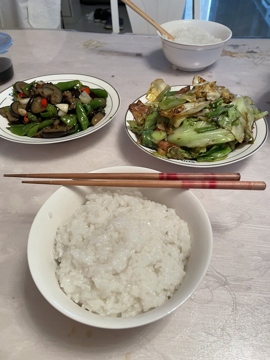 qiangshuiting's tweet photo. 隔离第十天 https://t.co/RYm8kzdV3J